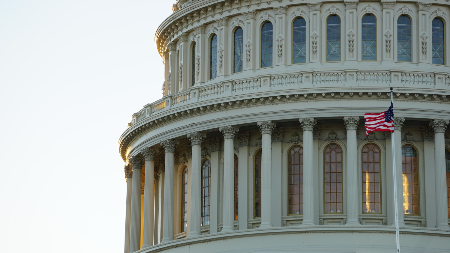 Photo of the U.S. Capitol building dome