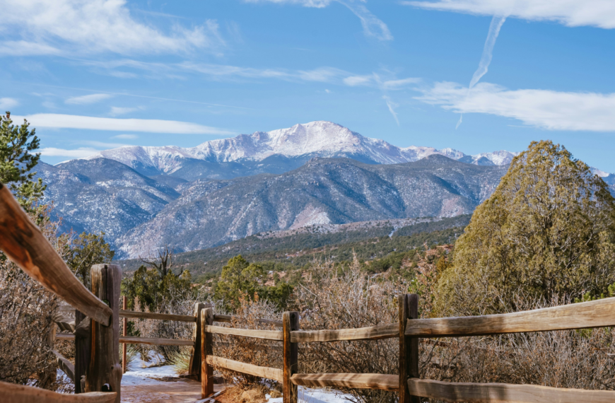 Colorado Springs mountains